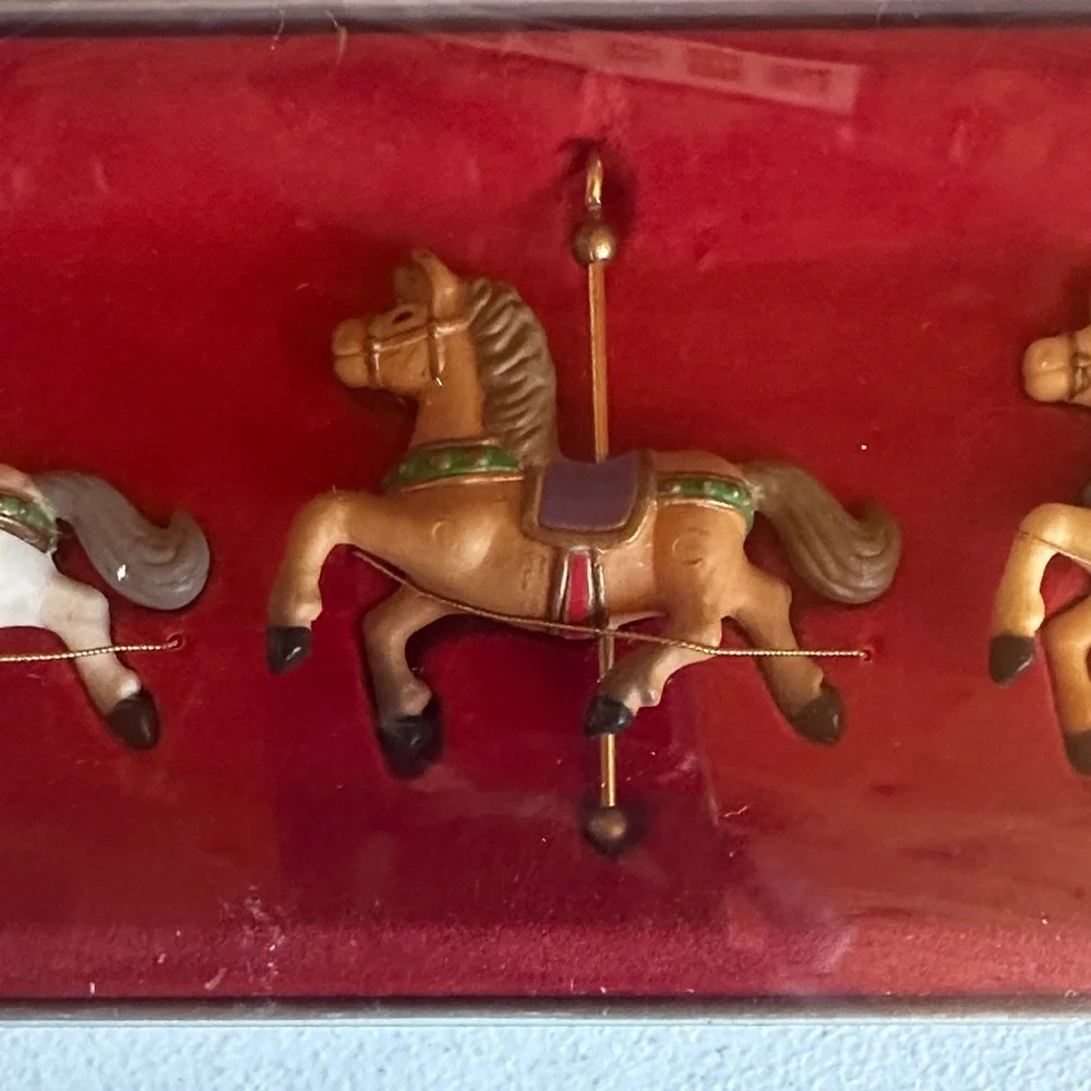 Carousel Horse Wall Decor Set - Gold and Cream Enesco 1982
